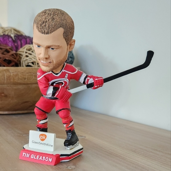 🏒 Carolina Hurricanes Tim Gleason Bobblehead – Limited Edition 2010, Boxed - Picture 16 of 16